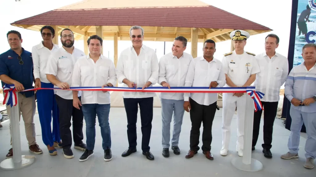 Presidente Abinader inaugura