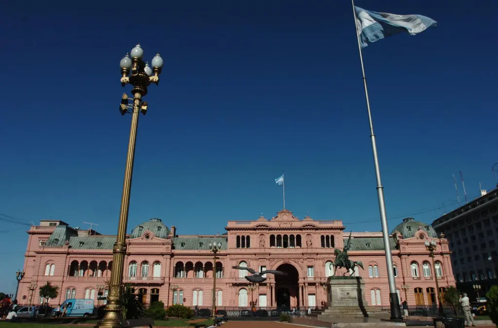 Vista de la Plaza de Mayo y la Casa Rosada en Buenos Aires (Argentina)