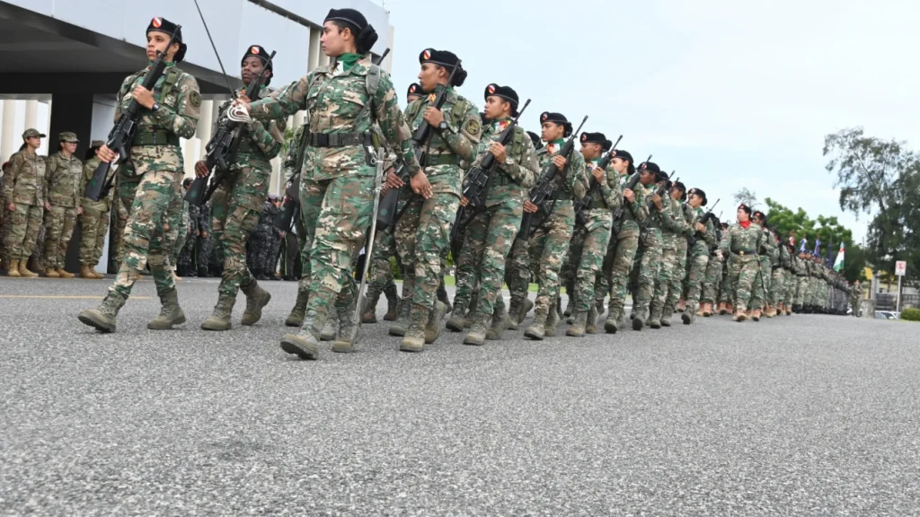 mujeres militares