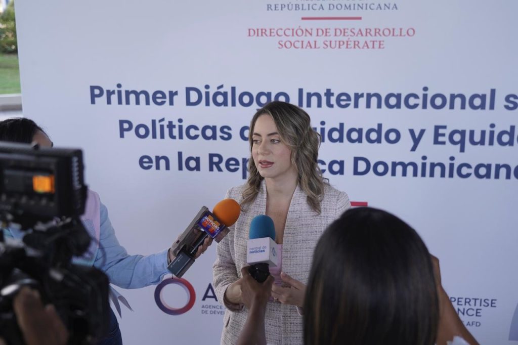 Realizan primer Diálogo Internacional sobre Políticas de Cuidado y Equidad