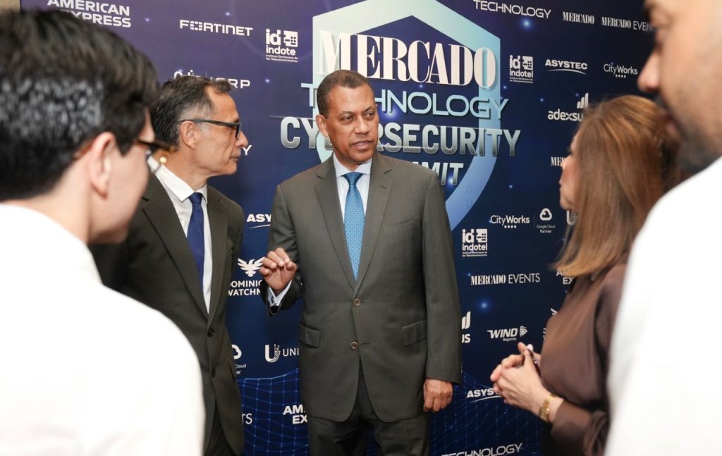 INDOTEL impulsa formación en ciberseguridad tras mil millones de intentos de ciberataques en un año en RD INDOTEL