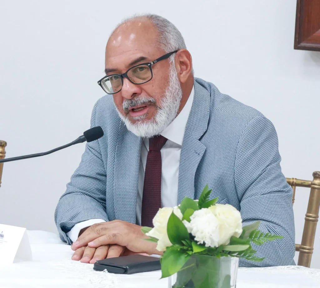 Persio Maldonado