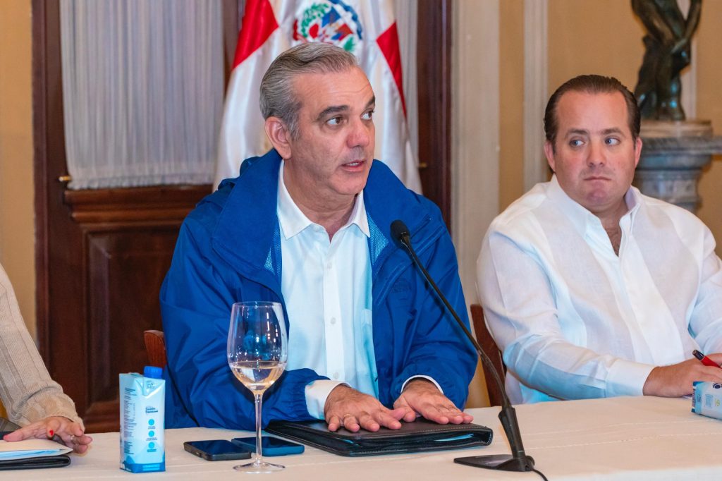 Presidente Abinader encabezará reunión esta tarde para dar seguimiento a los efectos del huracán Melissa Presidente Abinader