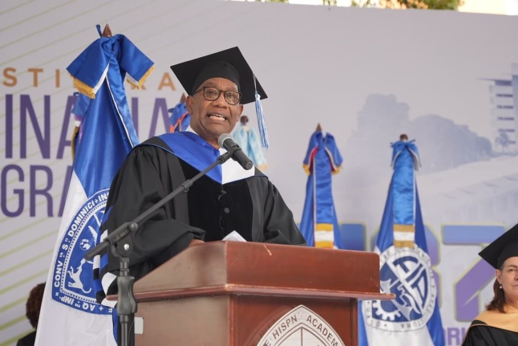 UASD celebra 487 años con la graduación de 3,710 nuevos profesionales