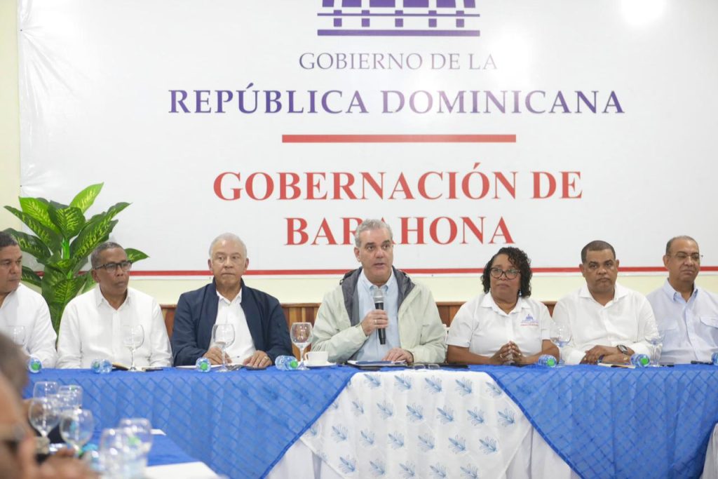 Presidente Abinader evalúa daños por huracán Melissa y dispone soluciones integrales en Ocoa y Barahona