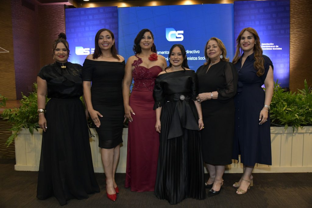 La crónica social será protagonista esta semana en Fiestas y Personalidades