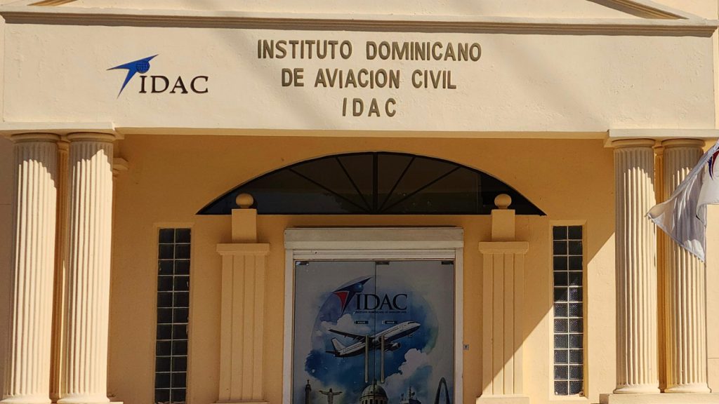 IDAC advierte sobre uso de drones sin autorización en el Centro Olímpico Juan Pablo Duarte IDAC