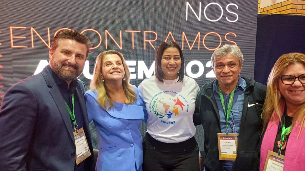 FIPETUR y FESTURIS celebran la primera década del ‘‘Árbol de la Integración‘’