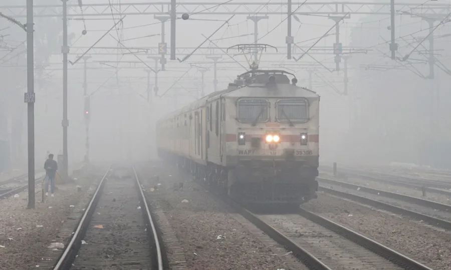 Al menos siete muertos y 14 heridos tras una colisión entre dos trenes en la India India