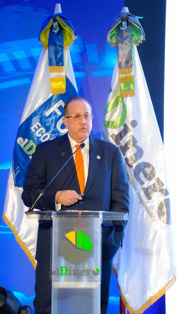 Ministro Magín Díaz reafirma compromiso con el aumento y la eficiencia de la inversión pública