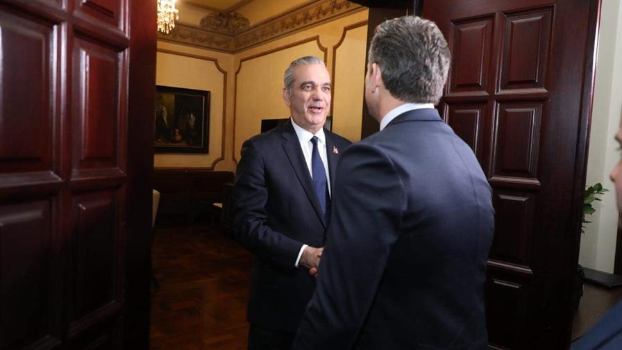 Presidente Abinader recibe al secretario de Defensa de EE. UU., Pete Hegseth, en el Palacio Nacional Pete Hegseth