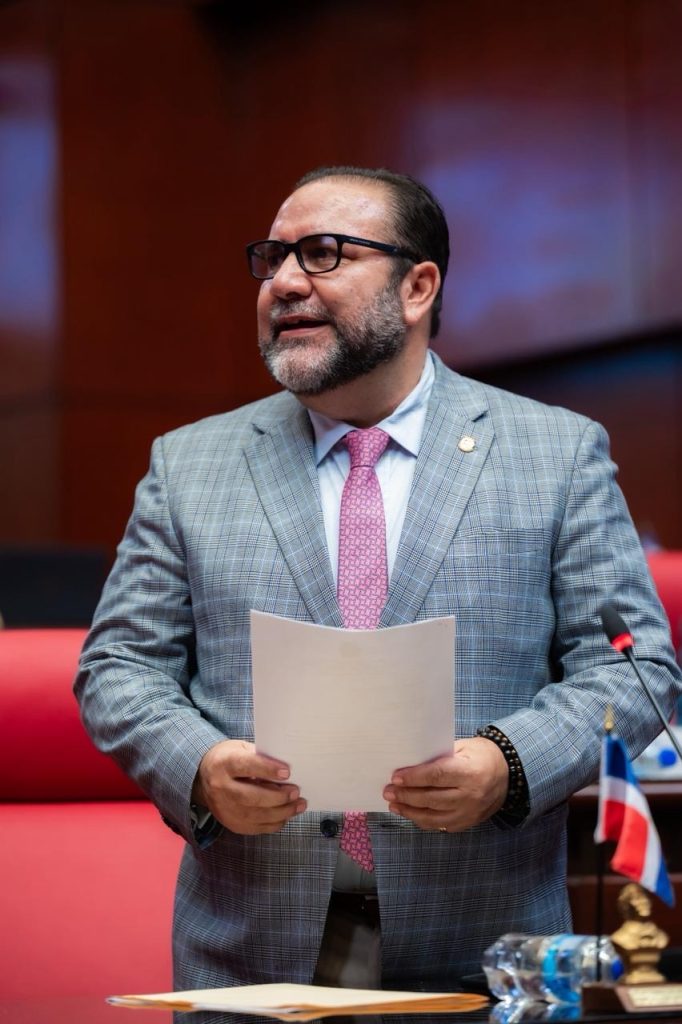 Senado de la República reconoce al “Super Ultra Mega Merengazo” por su aporte al turismo y al merengue