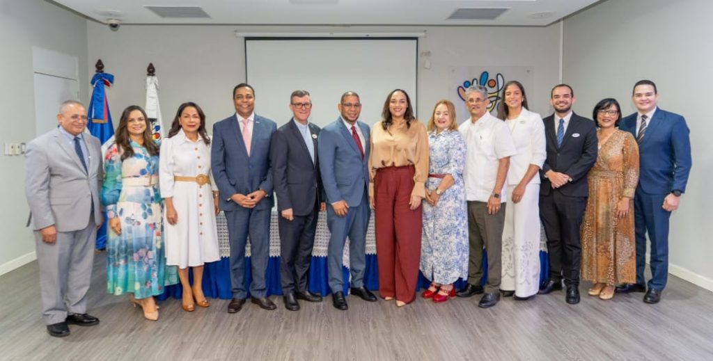 CAID nombra al doctor José Fernando Benoit Peña como nuevo director nacional