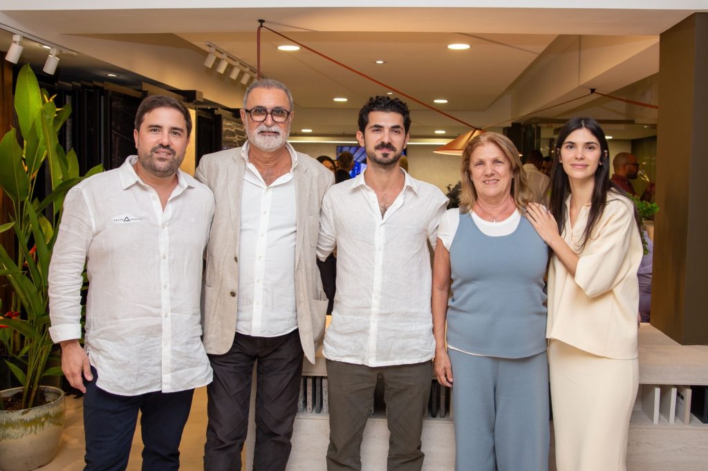 Grupo Abastel presenta nuevas colecciones de Living Ceramics y Etherna en Santo Domingo