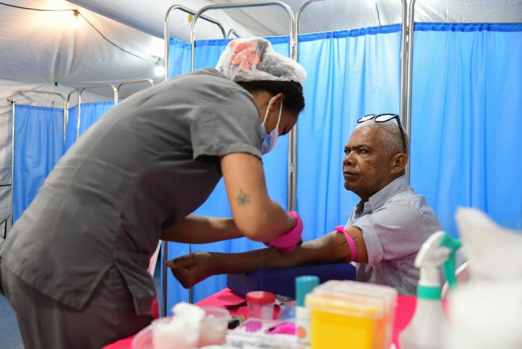 Ministerio Salud beneficia más de 4 mil personas con operativo médico “Más Salud” en San Cristóbal