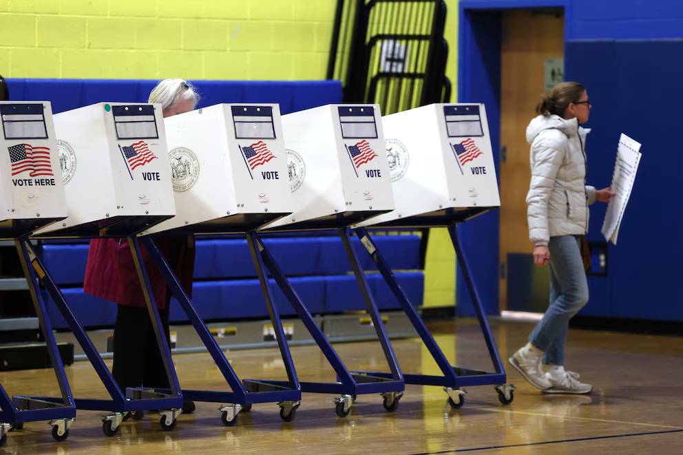 EEUU vota en seis estados: Disputa por alcaldía de NY y otras contiendas definen rumbo mapa político nacional