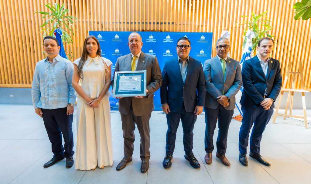 Hacienda y Economía obtiene certificación ISO por su sistema de gestión antisoborno