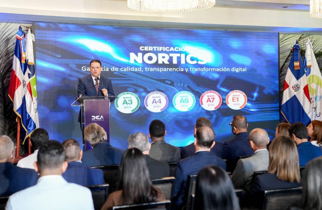 Yayo Sanz Lovatón consolida transformación en Aduanas centrada en el ciudadano