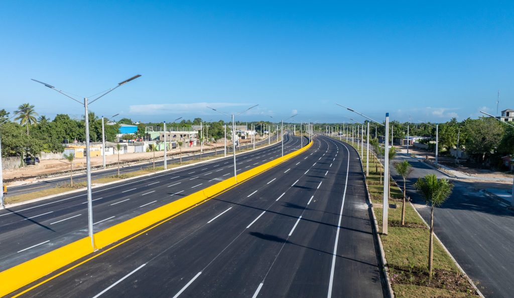 Abinader inaugura fase final de la avenida Ecológica avenida Ecológica