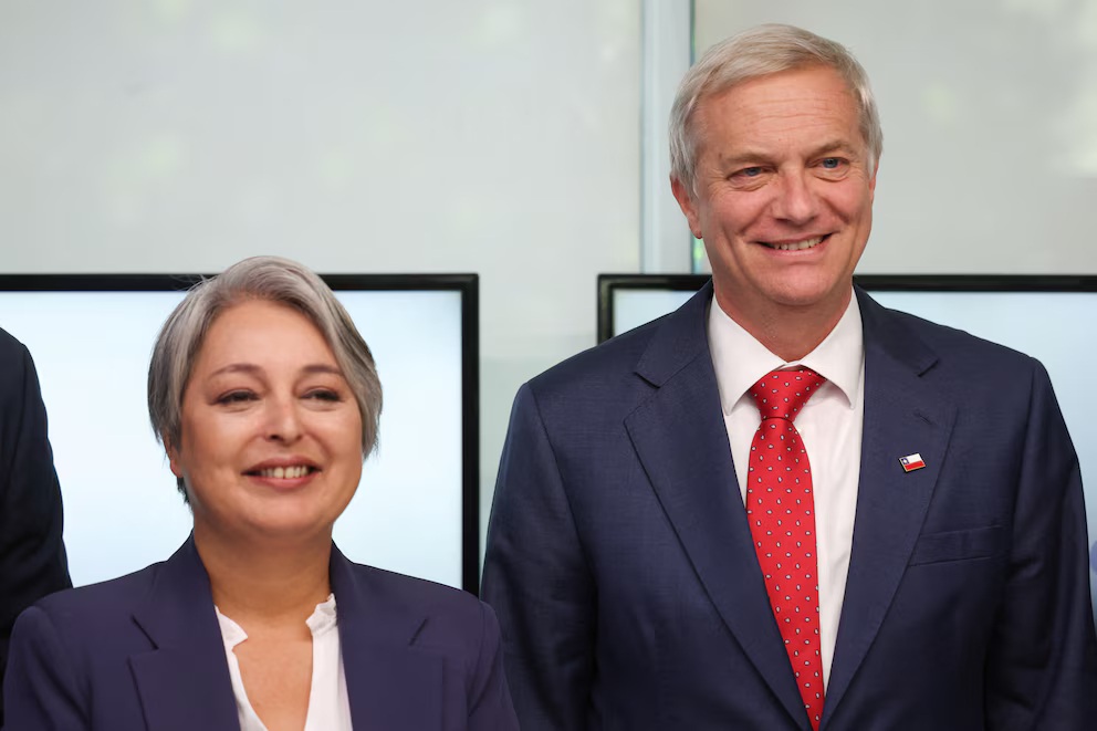 Jeannette Jara y José Antonio Kast se disputan presidencia de Chile en el balotaje