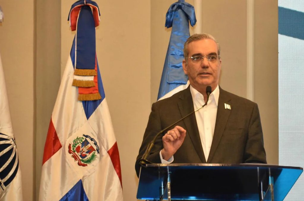 Presidente Abinader designa comisión técnica del Consejo del Seguro Nacional de Salud