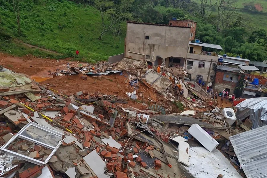 Un fuerte temporal deja al menos 28 muertos y decenas de desaparecidos por las lluvias en Brasil lluvias