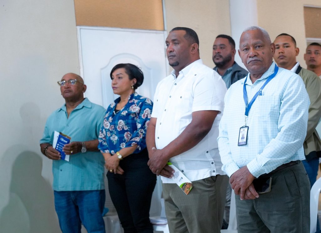 TNR y Banco Agrícola abren convocatoria del Fotesir en Vicente Noble y Tamayo para modernizar riego