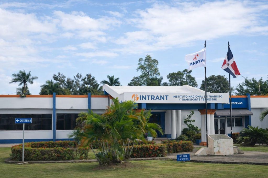 INTRANT descarta suplantación de identidad; ciudadana no había iniciado proceso formal