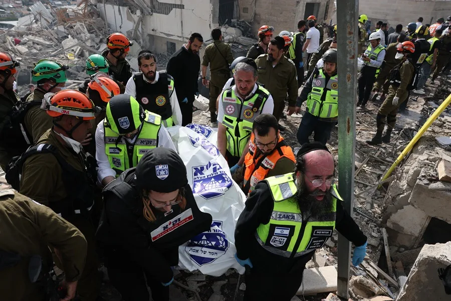 Al menos ocho muertos tras caer un misil iraní cerca de Jerusalén Jerusalén