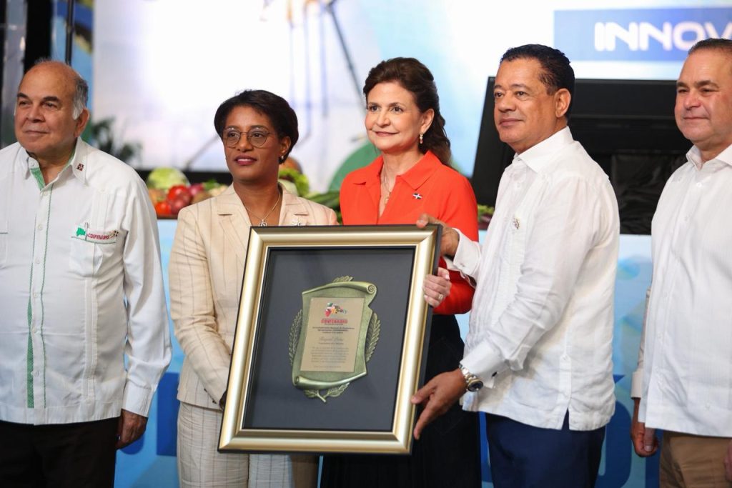 Raquel Peña anima a diversificar cultivos para aprovechar oportunidades del mercado internacional