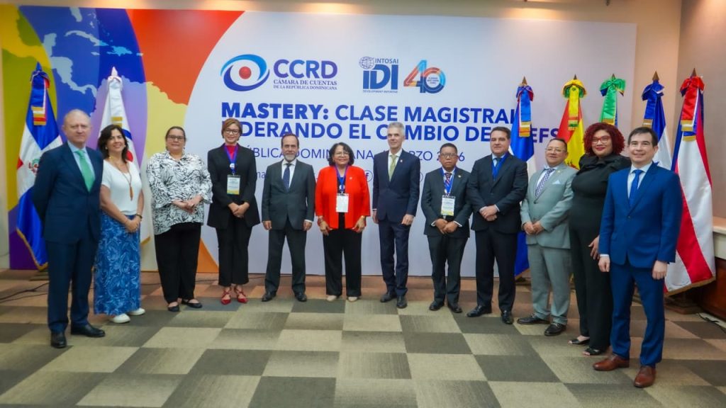 Concluye clase magistral internacional MASTERY sobre liderazgo en RD