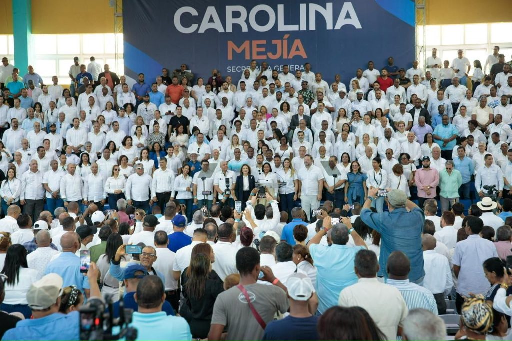 Diputado Manuel Núñez destaca multitudinario acto de Carolina Mejía en rendición de cuentas del PRM