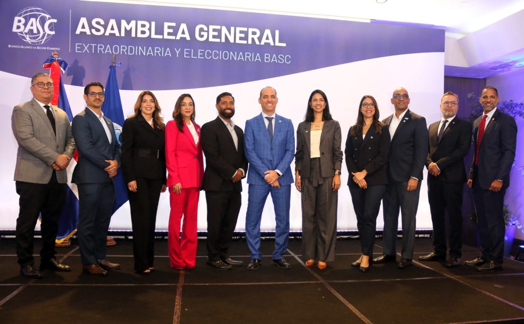 BASC RD fortalece seguridad logística con la entrega de nuevas certificaciones internacionales