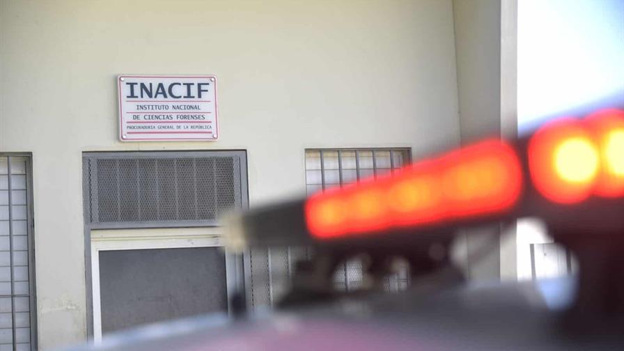 Policía investiga el hallazgo de cadáver de una mujer amordazado y con quemaduras en Santiago cadáver