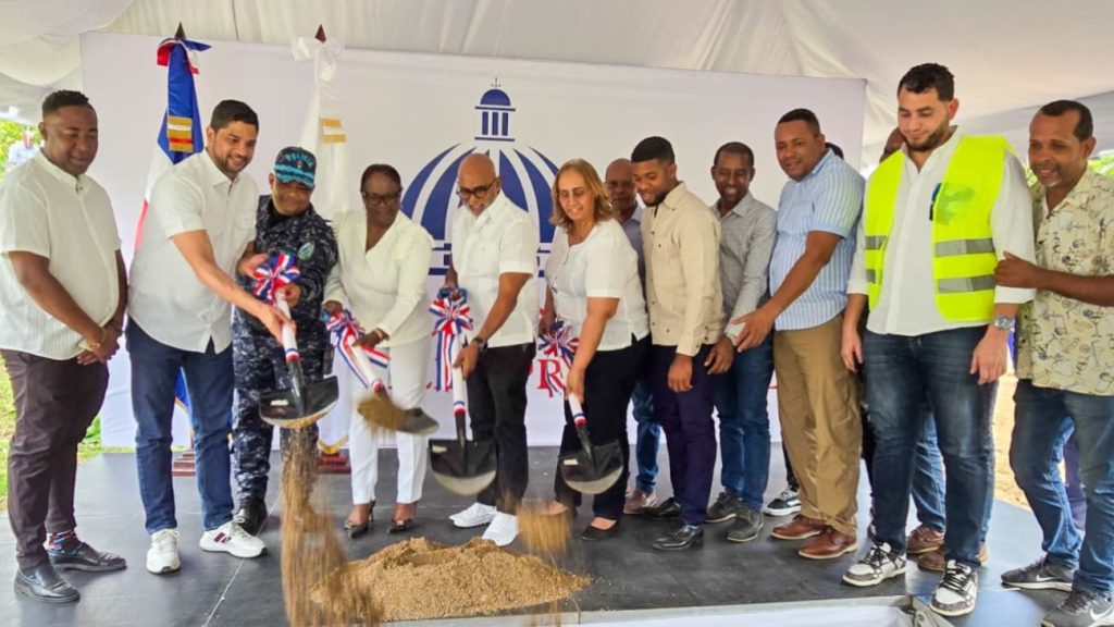 Dirección de Desarrollo Provincial inicia construcción de estación policial en San Cristóbal