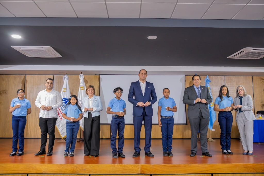 Salud Pública, Educación y el INABIE lanzan Jornada Nacional de Desparasitación Escolar 2026