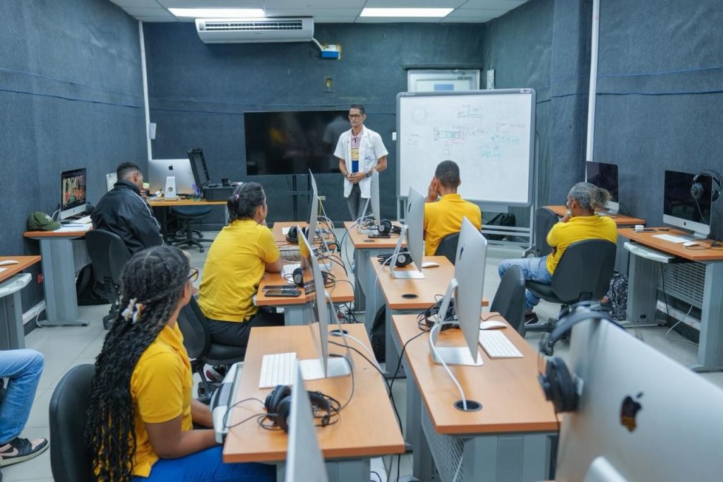 INFOTEP consolida oferta formativa para periodistas enfocada en innovación, tecnología y comunicación digital