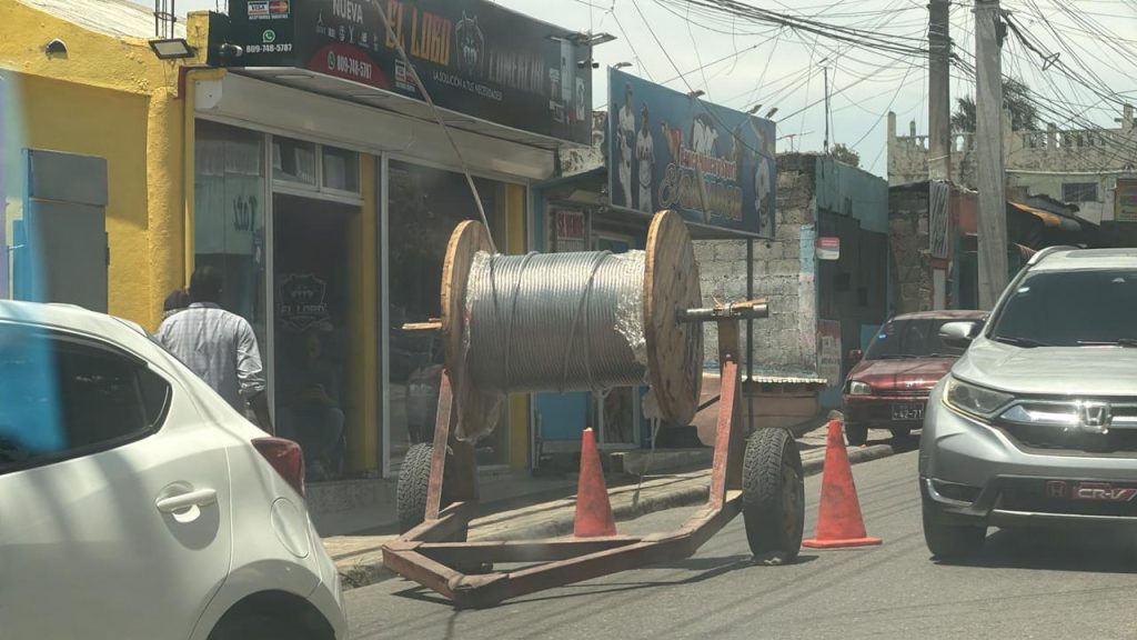 Edeeste