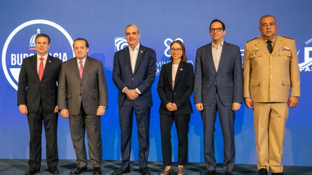 Gobierno presenta nuevo sistema de Permiso de Salida de Menor 100 % digital; servicio estará gratuito hasta el 28 de junio Gobierno