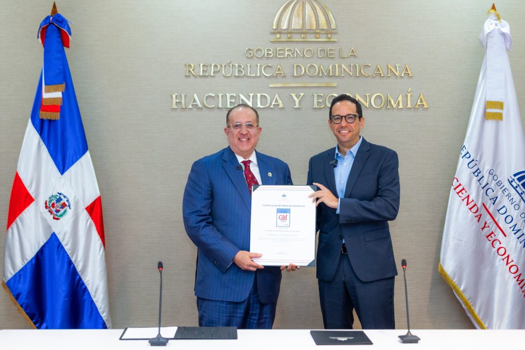 Hacienda y Economía recibe su segunda certificación de excelencia en la gestión pública