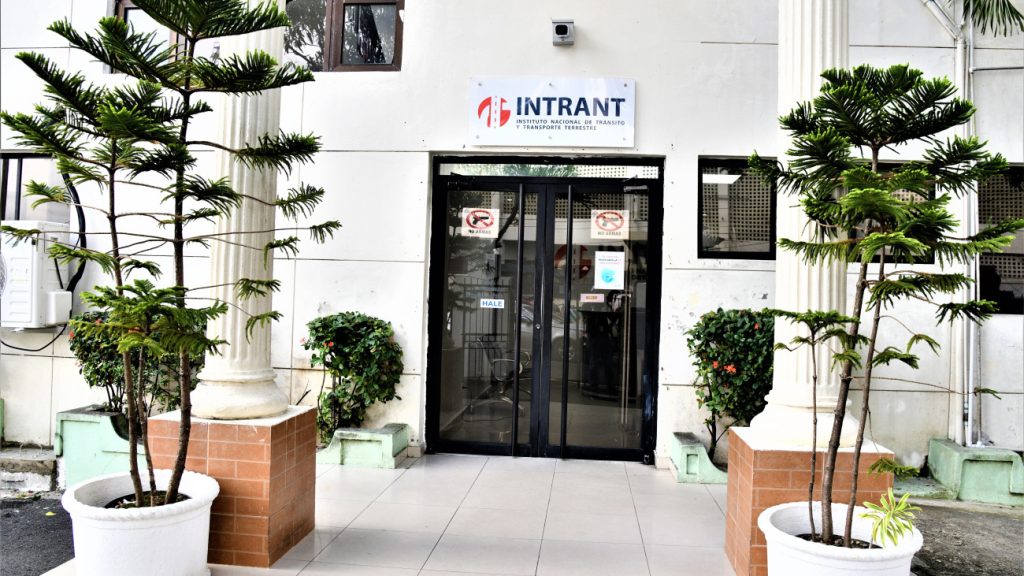 Intrant