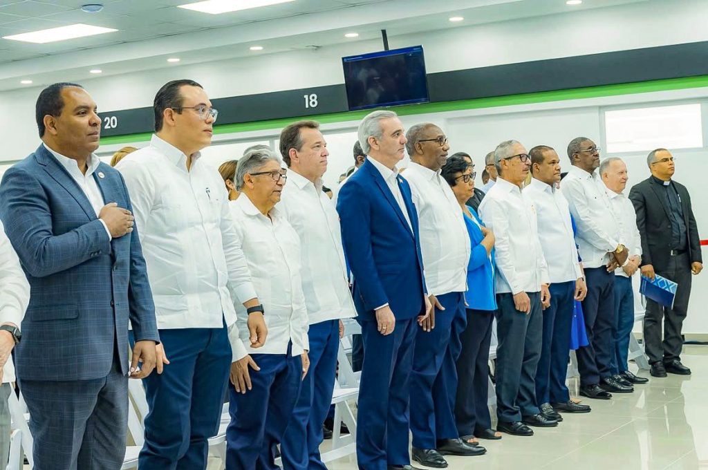 OGTIC impulsa la modernización de los servicios académicos de la UASD mediante firma digital OGTIC