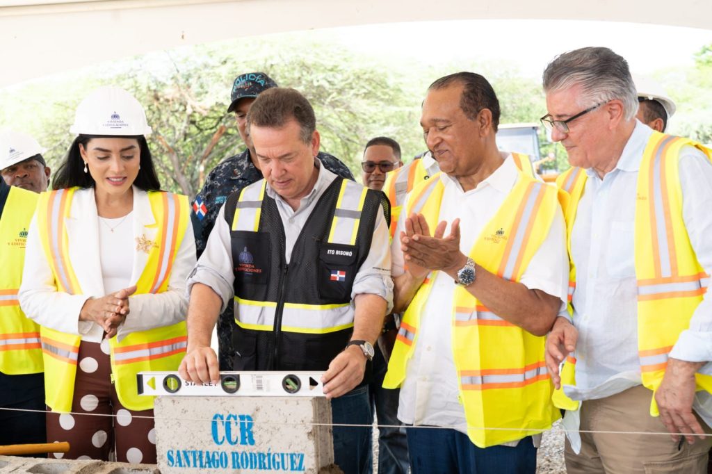 Ministro Ito Bisonó deja iniciados trabajos de construcción del nuevo Centro de Corrección y Rehabilitación Santiago Rodríguez