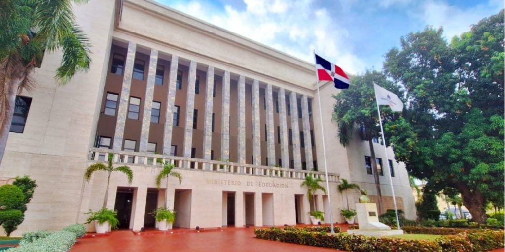 Evaluación de Desempeño Docente alcanza 85.59 % de avance en fase de observación de clases