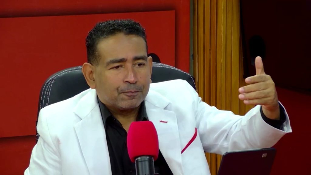 Instituciones califican positiva variación de medida de coerción a periodista y abogado Nelson Gutiérrez Nelson Gutiérrez