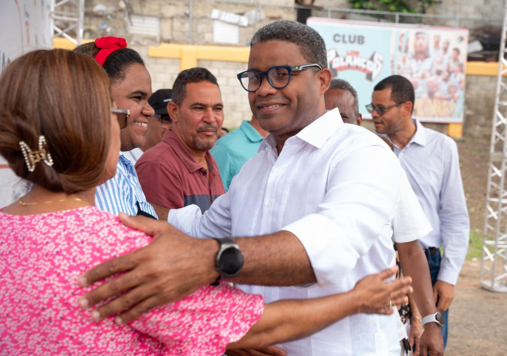 Robert Polanco afirma Abinader enfrenta la crisis petrolera sin retirar apoyo a los más pobres Robert Polanco