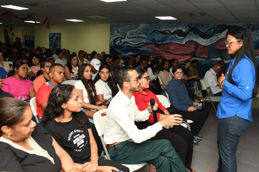 Inicia capacitación de voluntarios médicos y de control de dopaje para santo domingo 2026 médicos