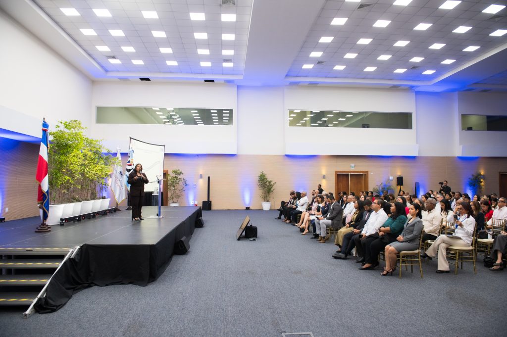 ONE proyecta que RD entra en una nueva etapa de transición demográfica con mayor esperanza de vida