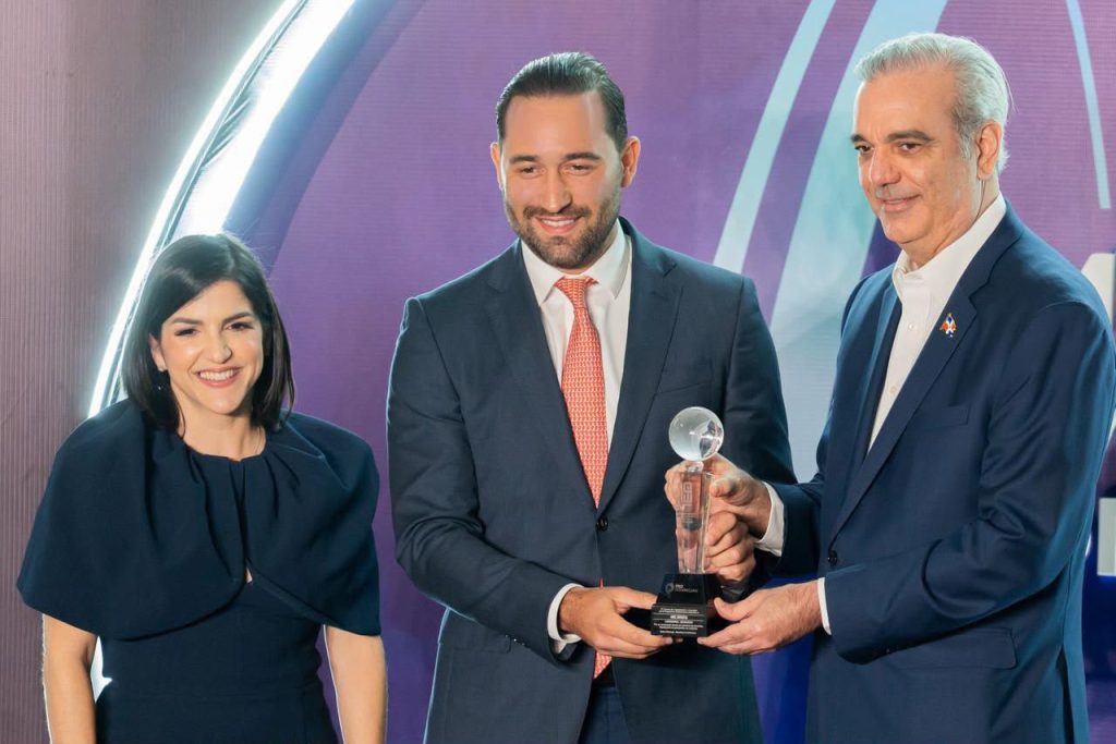 Hire Horatio es reconocida por ProDominicana por su aporte al comercio de servicios y la generación de empleos de calidad Hire Horatio