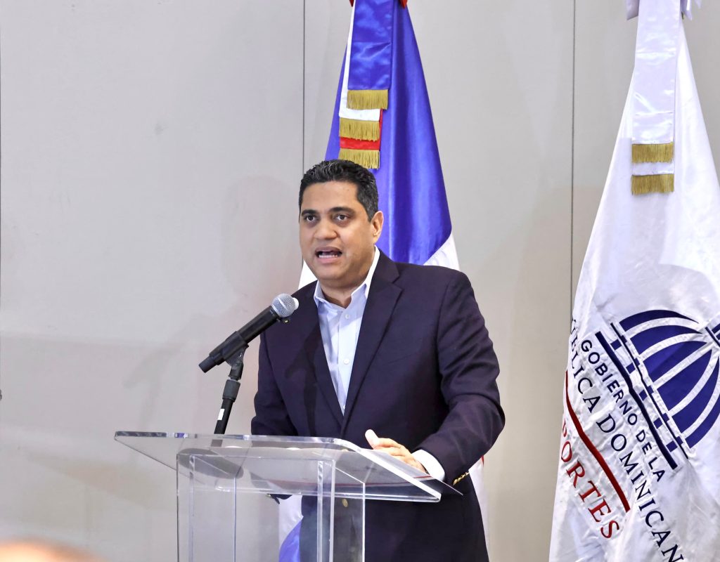 Kelvin Cruz anuncia incentivos para medallistas de Juegos Centroamericanos y del Caribe Kelvin Cruz